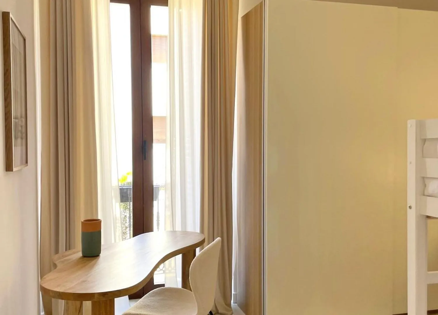 Piso Familiar Con Tres Habitaciones En La Goleta Malaga