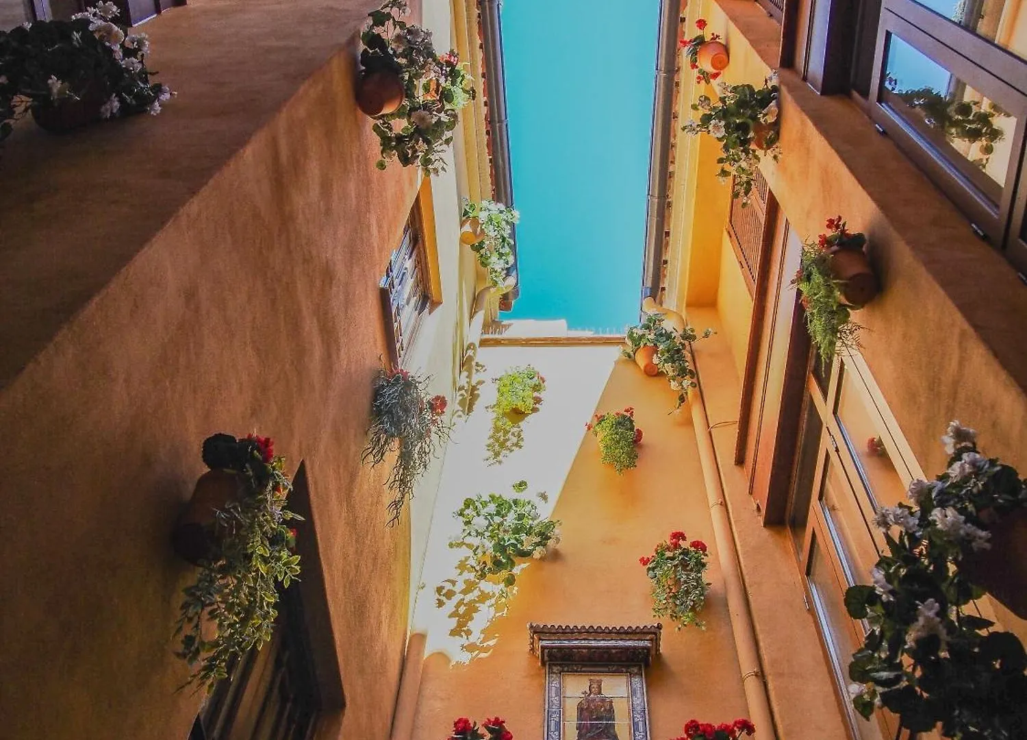 Piso Familiar Con Tres Habitaciones En La Goleta Malaga Spain